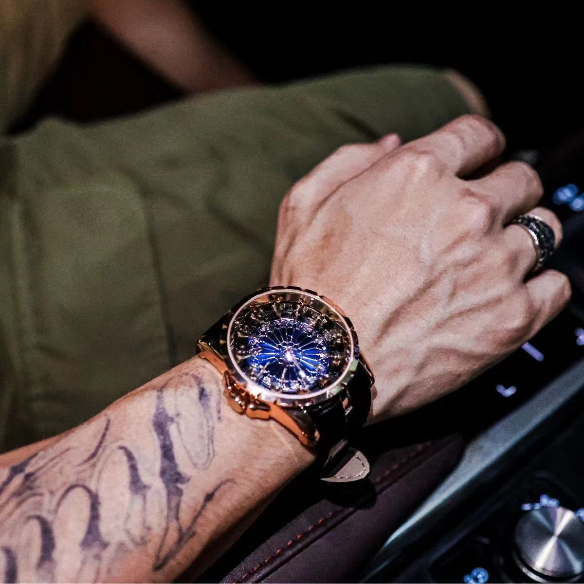 Luxury Men’s Wormhole Concept  - Table Watch Luxury recension och pris